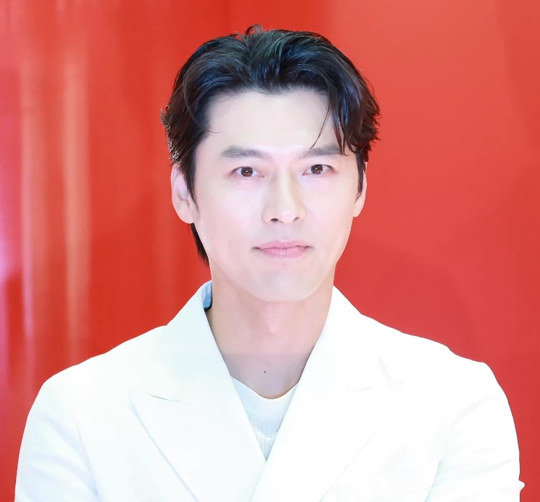 Hyun Bin en un evento en 2024