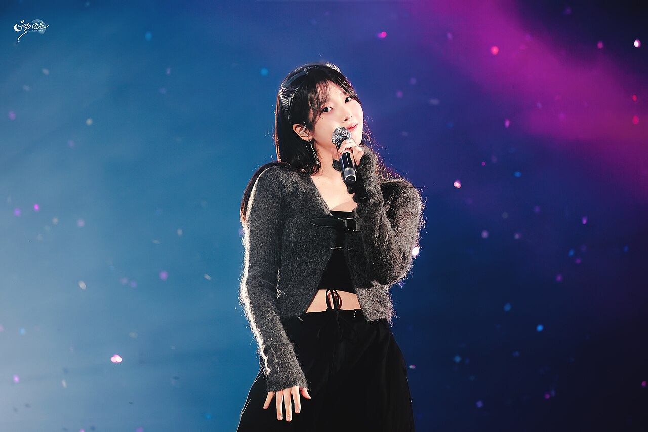 IU en su fan concert de 2023