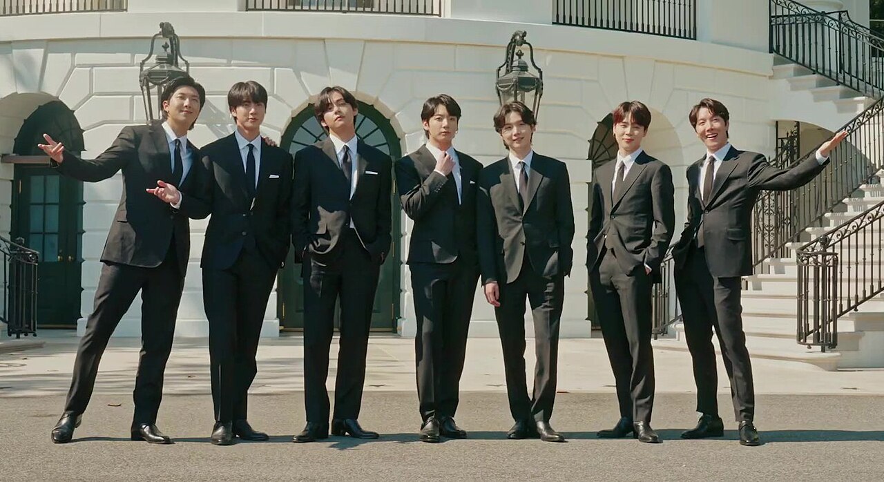 BTS al completo en la Casa Blanca en 2022