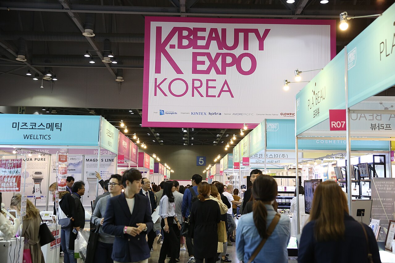 Stands de marcas en la K-Beauty Expo de Corea del Sur