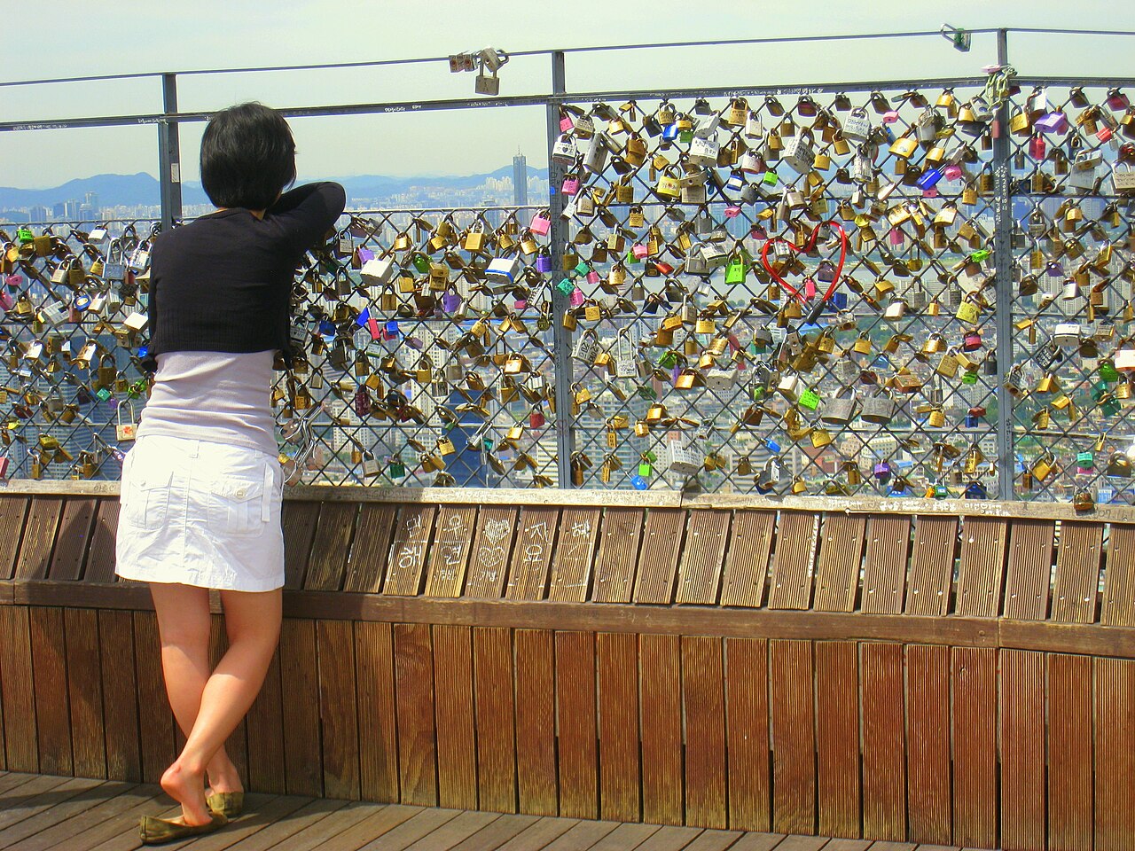 Candados del amor en la torre Namsan de Seúl, símbolo de las parejas coreanas