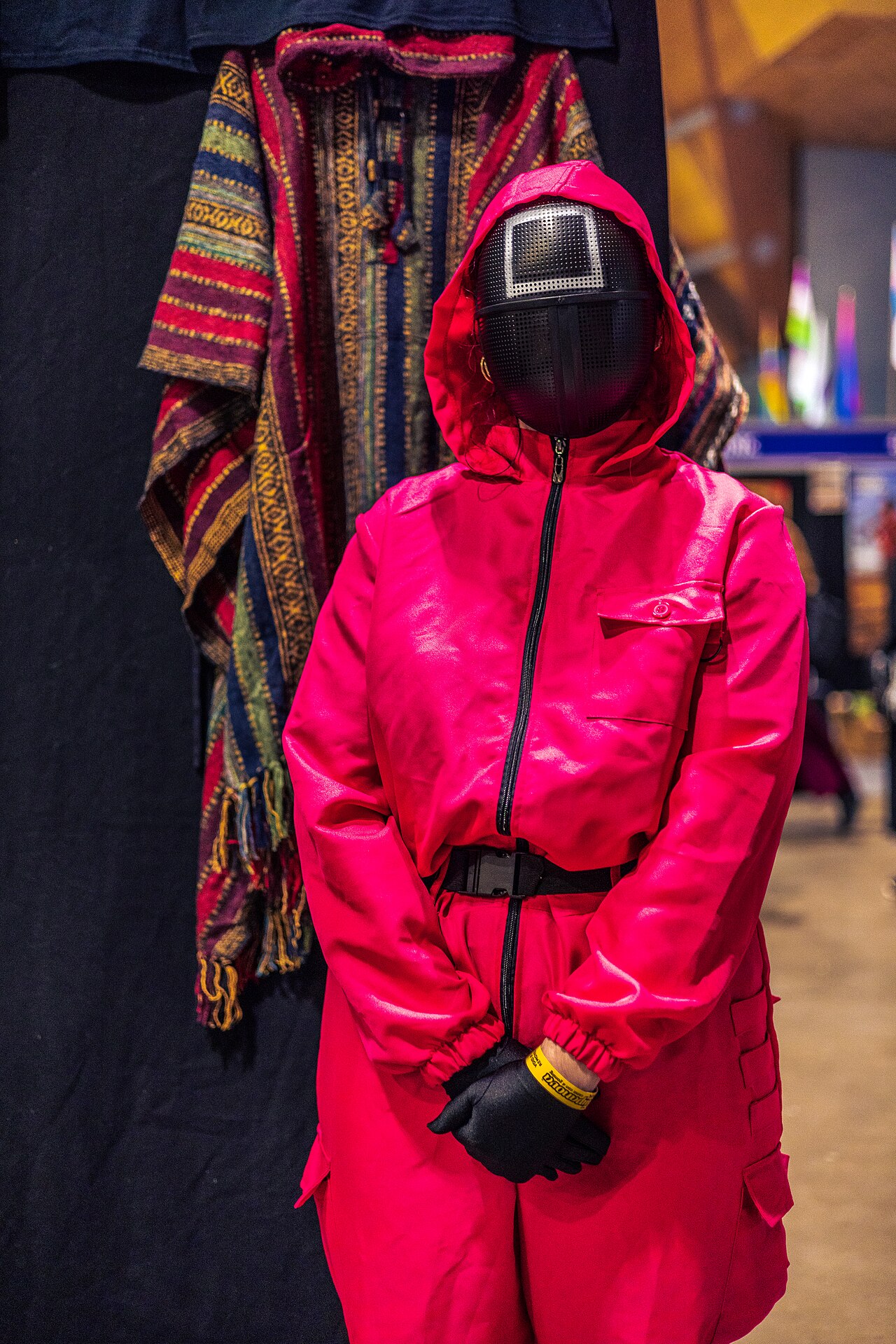 Cosplay de los guardias de Squid Game en la convención Supanova 2022
