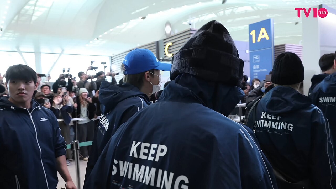 BTS a su salida del aeropuerto de Incheon en marzo de 2026