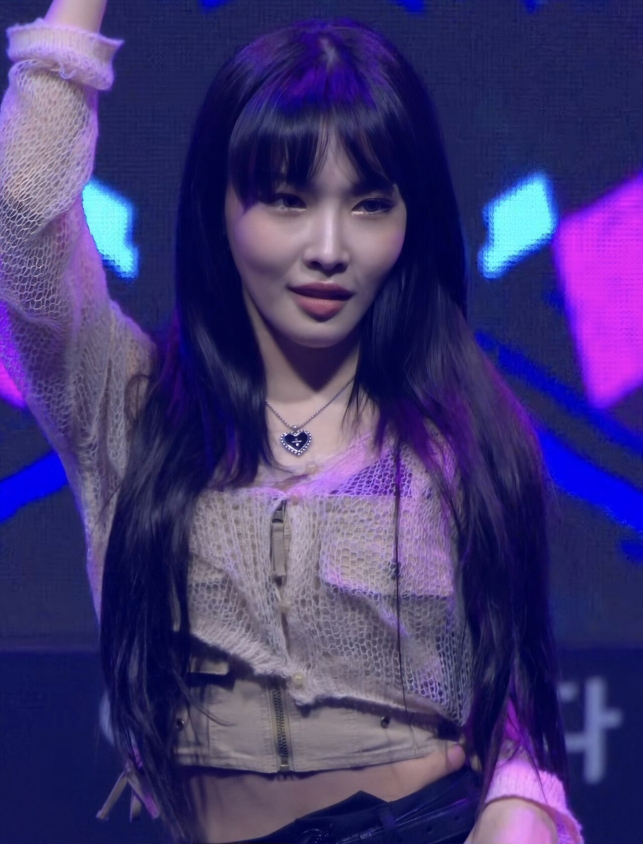 Chungha en una sesión de fotos en 2023
