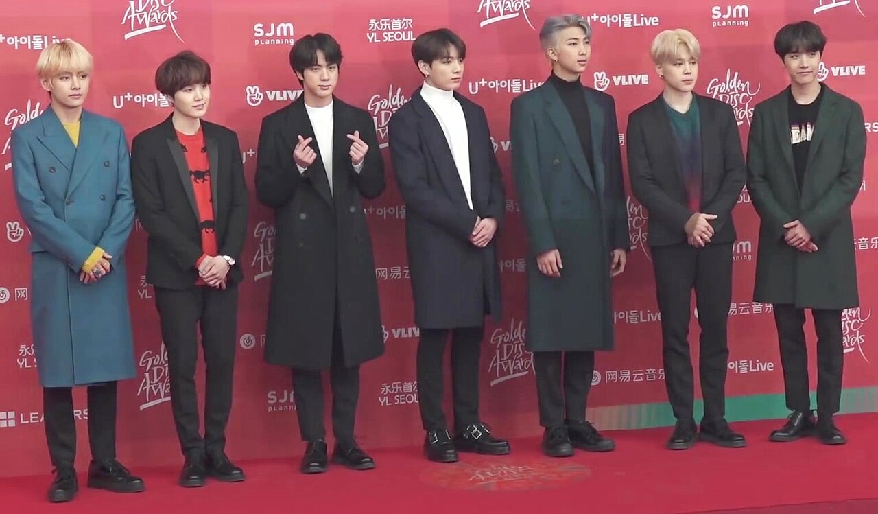 BTS en la alfombra roja de los Golden Disc Awards en 2019