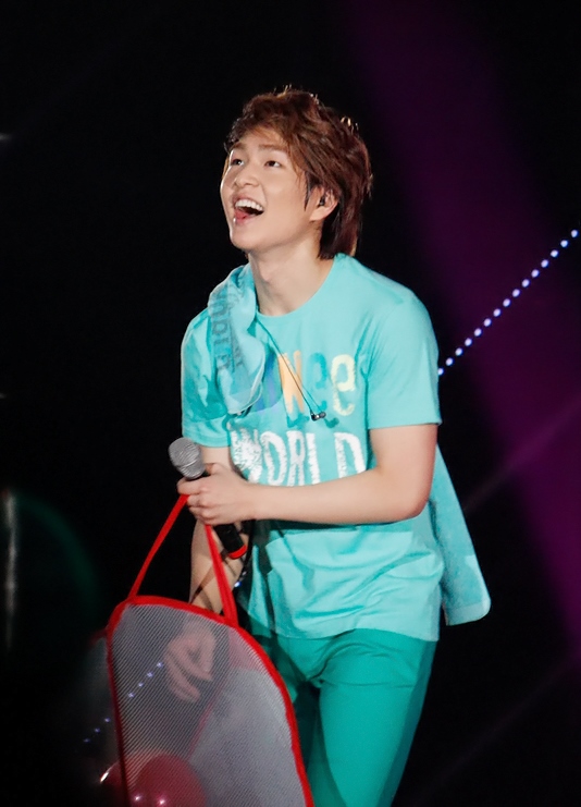 ONEW de SHINee en un concierto de SHINee en Seúl